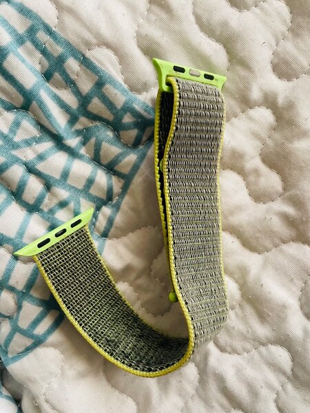 Uk pre owned Apple Watch straps for 43/45mm