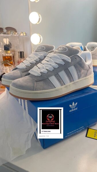 Basket adidas campus bleu bic original avec sa boîte