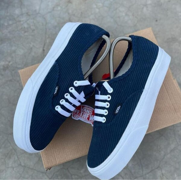 Vans authentique velour bleu   Pointure 39 à 44