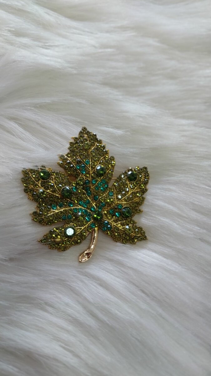 Rhinestone Ivy leaf