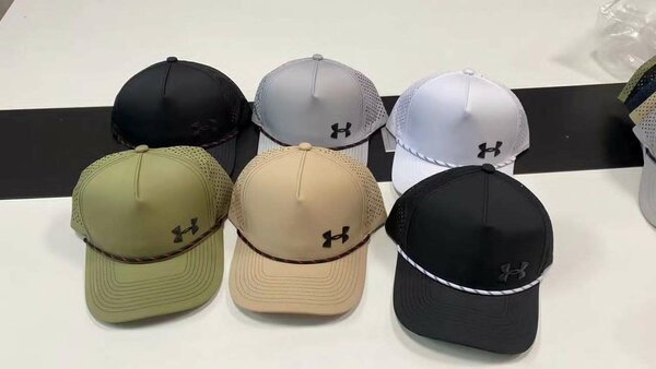 Casquettes HUNDER AMOR