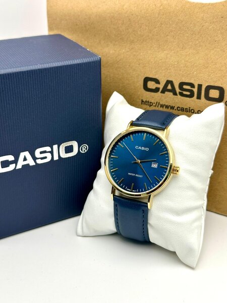 Montre Classique Casio Homme