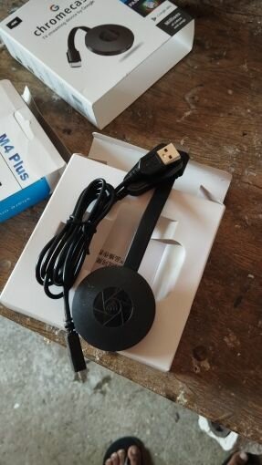 Miracast Projector 4k support smartphone