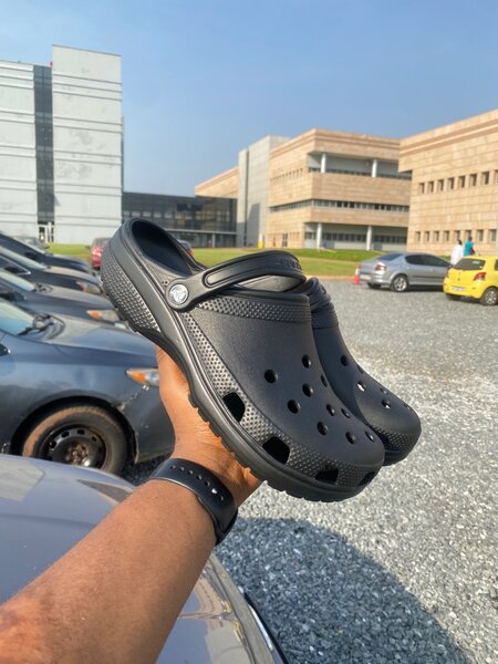 Classic crocs black