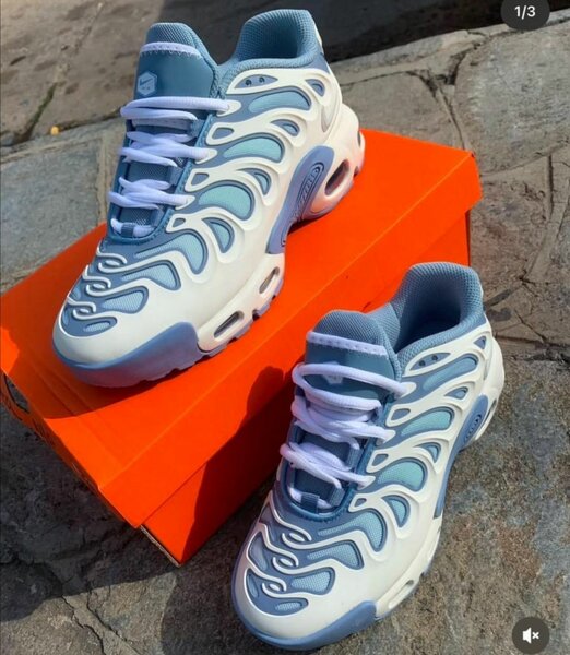 Nike Air Max Plus