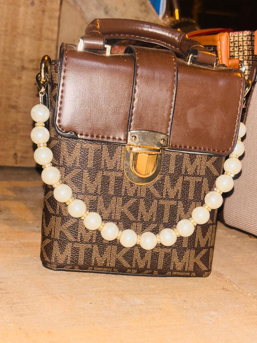 Sac à main élégant en toile