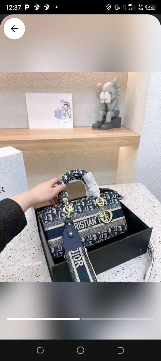 Ladies quality hand bags