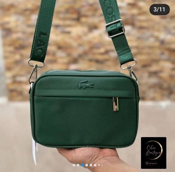 Sacoche Lacoste