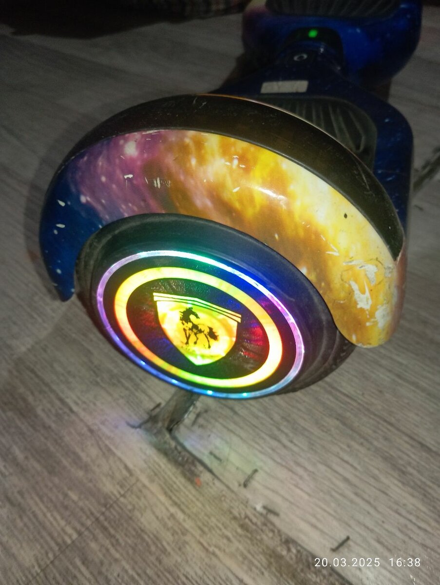 продаю гироскутер со встроенной колонкой без зарядки за 3500