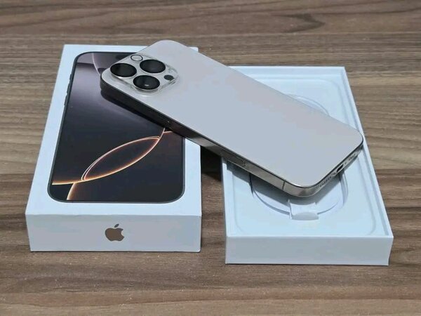 iPhone Pro 128Go Argent