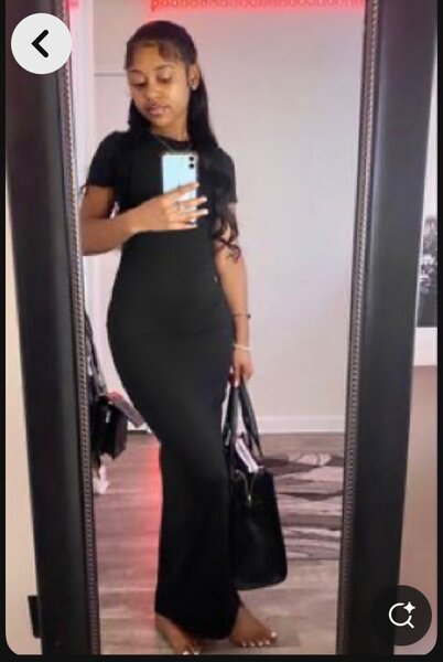 Robe moulante élégante femme