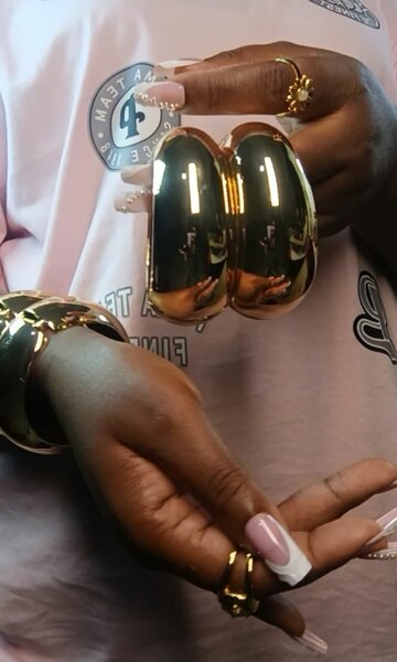 Bracelet manchette dorée