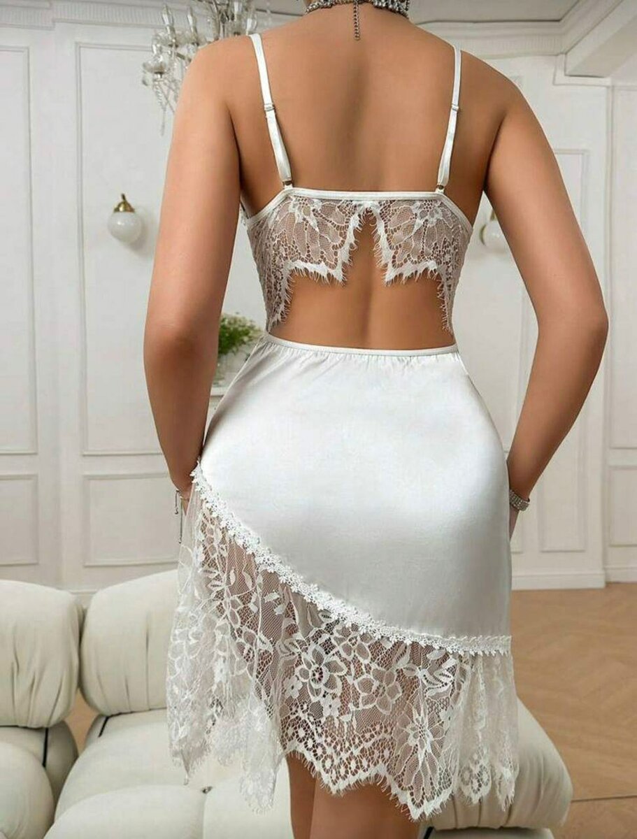 Nuisette en dentelle blanche