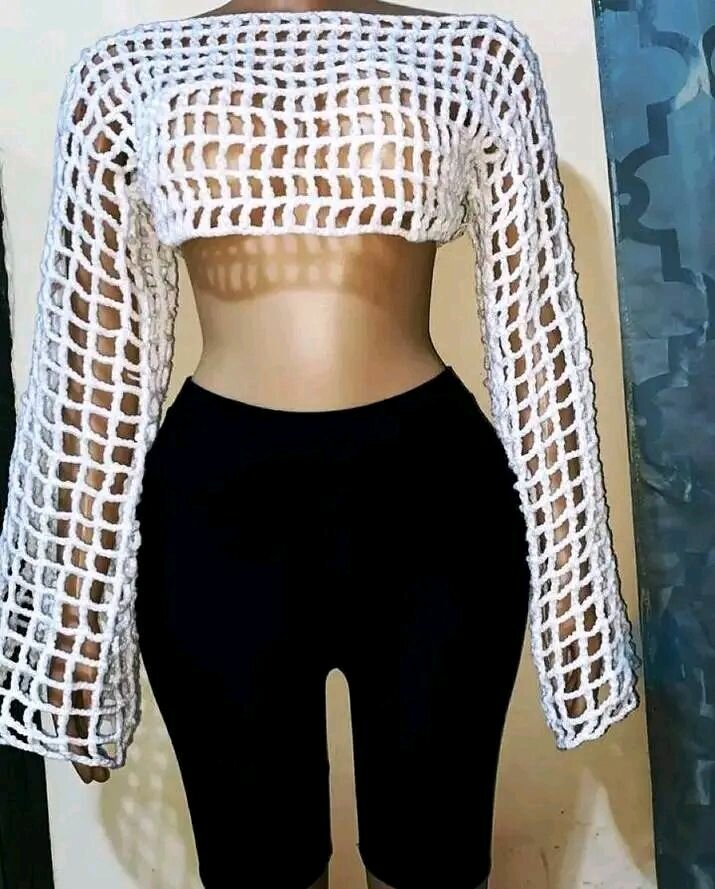 Top en crochet ajouré