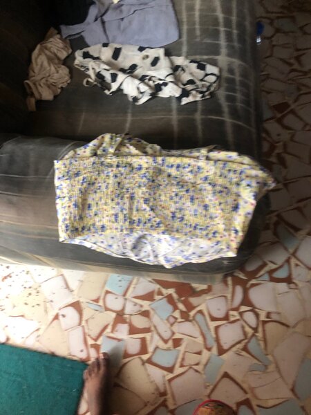 Haut  manches florale élégante