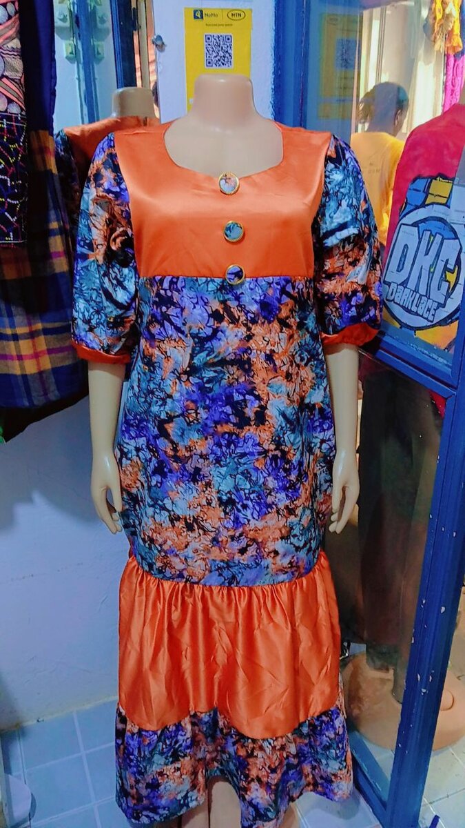 Robe Colorée en Tissu Africain