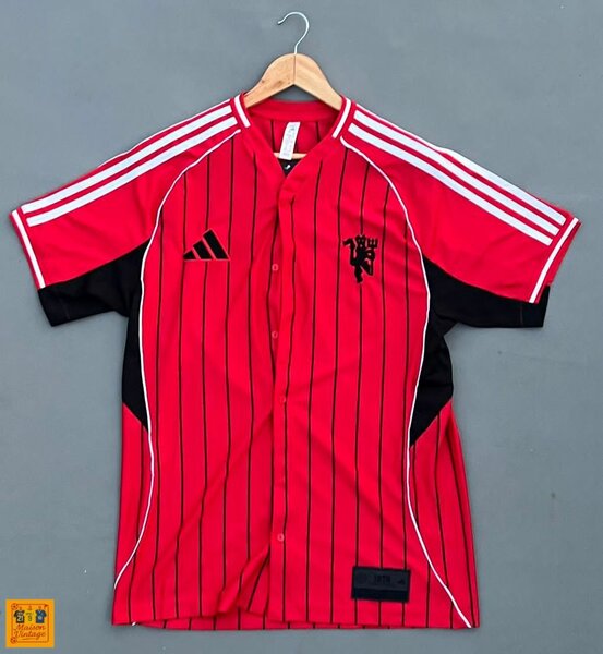 Maillot de sport rouge homme