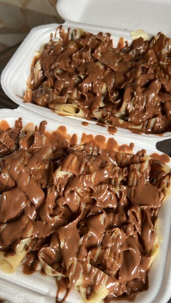 Deux bols de fettuccine