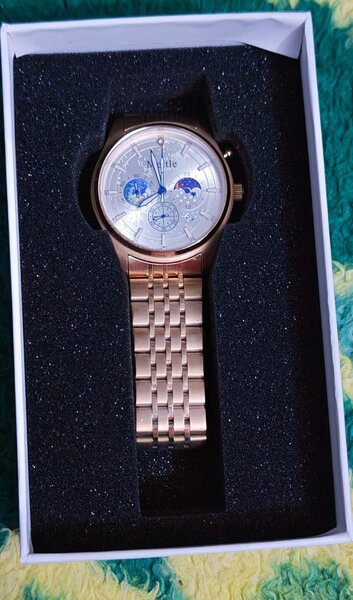 Montre NAVIFORCE élégante