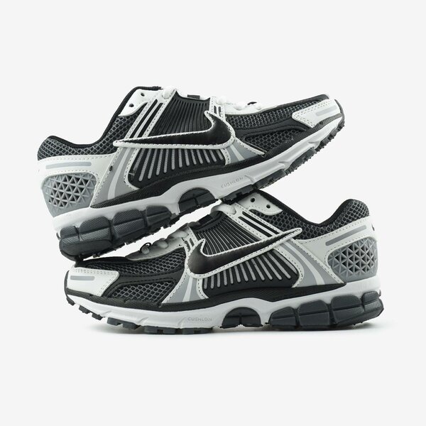 Nike Men's Running Sneakers