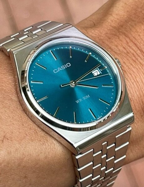 Montre homme Casio classique