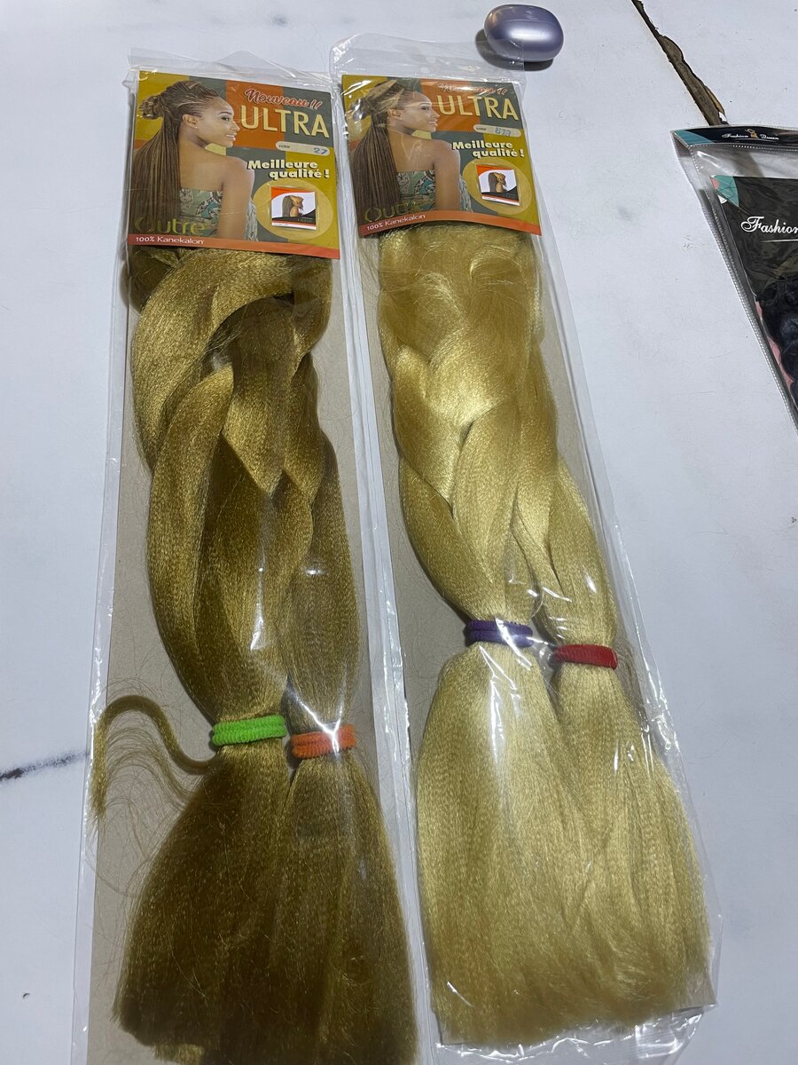 Tresses synthétiques blondes