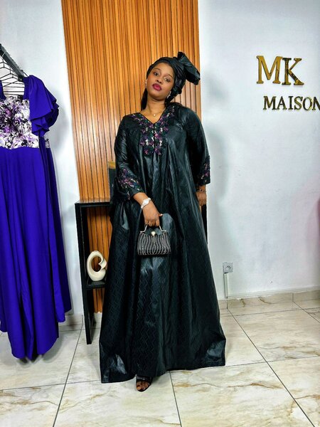 Robe Caftan Noire Élégante