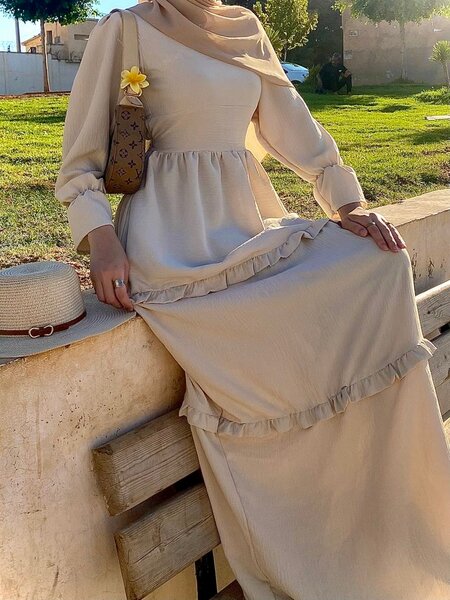 Robe longue beige modeste pour femme