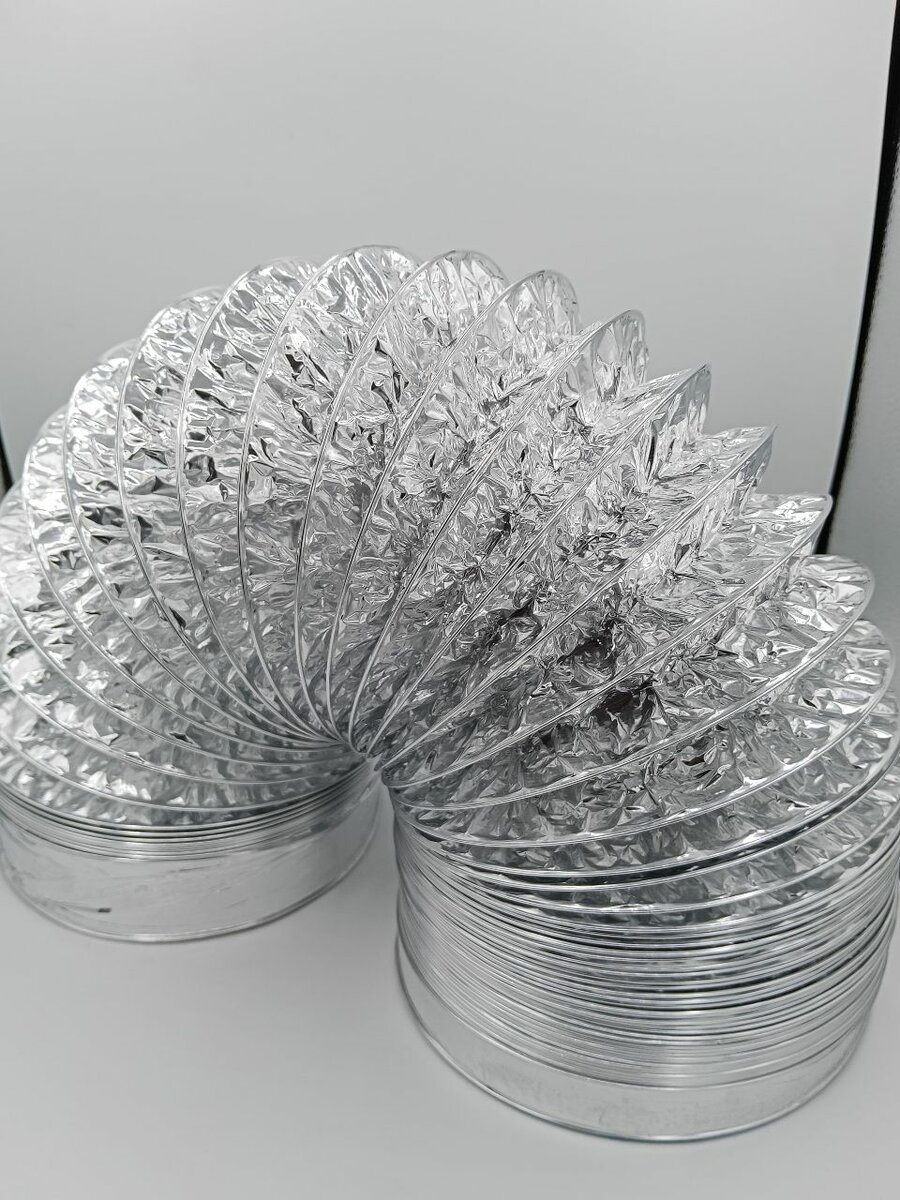 Hood air ventilation pipe