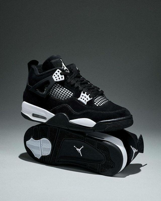 Air Jordan 4
