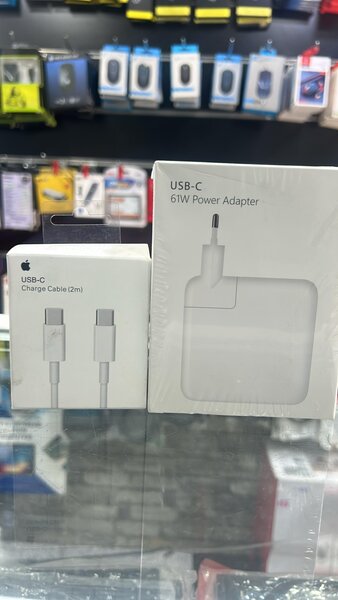 Adapter Macbook Original USB-C