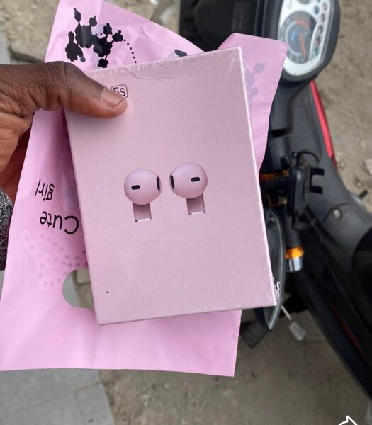 Écouteurs sans fil roses