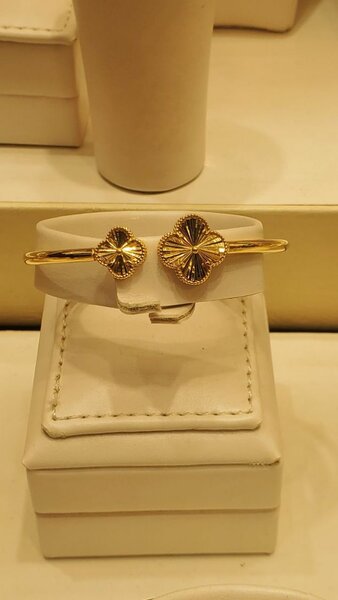 Bracelet en or pour femme élégant