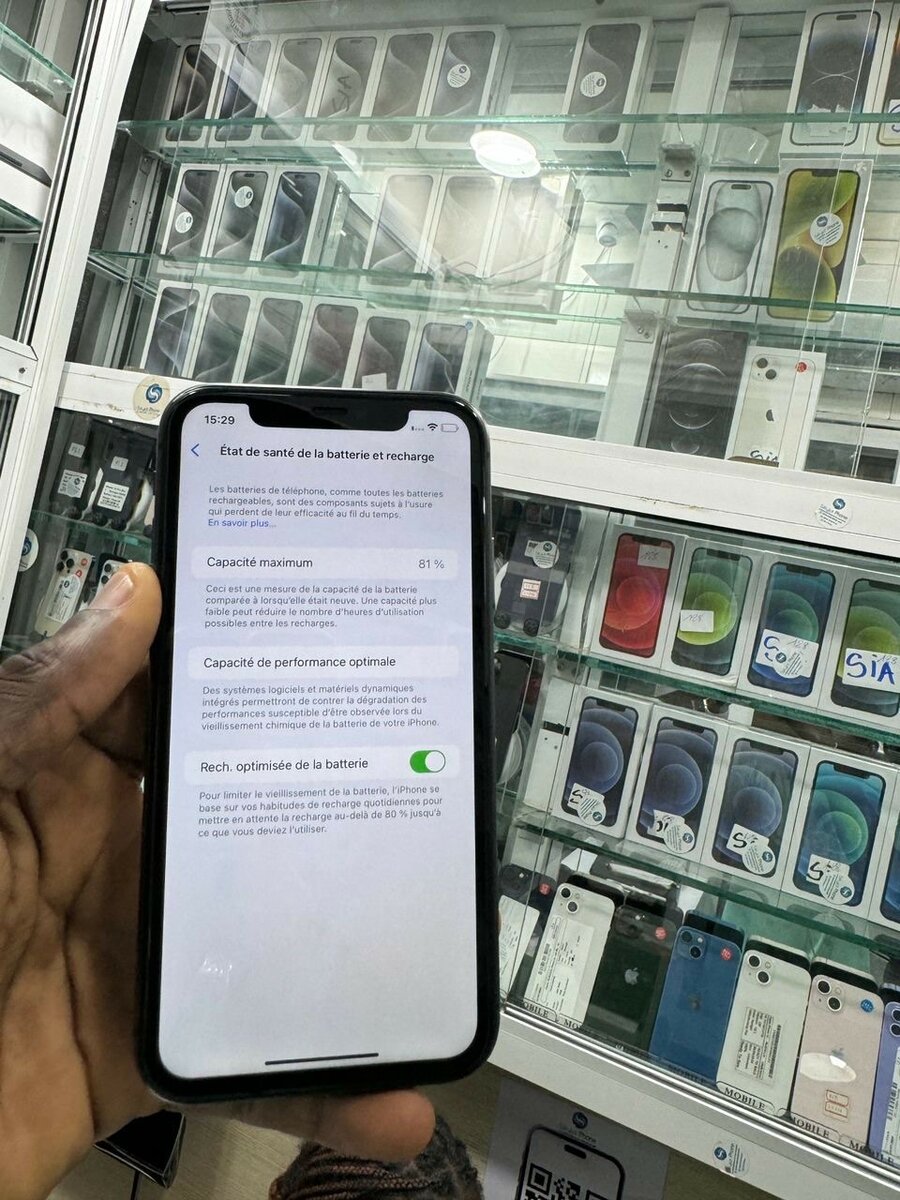 iPhone 11 Simple 64G Noir