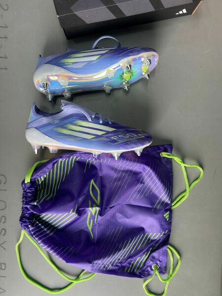 Chaussures de Football Légères