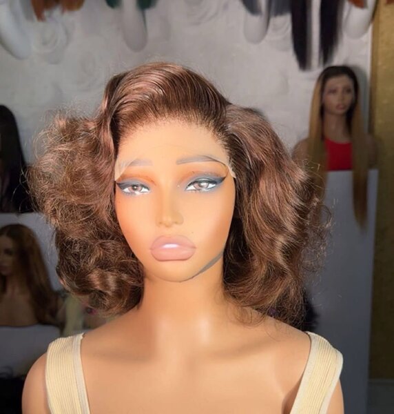 Perruque Bouncy ondulée