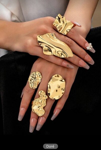 Bagues artisanales dorées