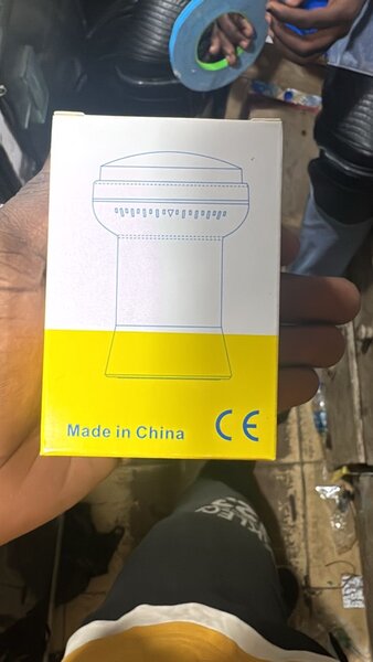 LNB Universel Strong HD