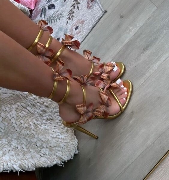 Heeled sandals