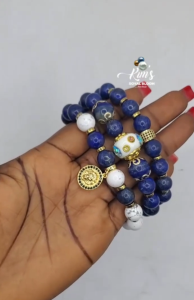 Bracelet with beaded gemstones