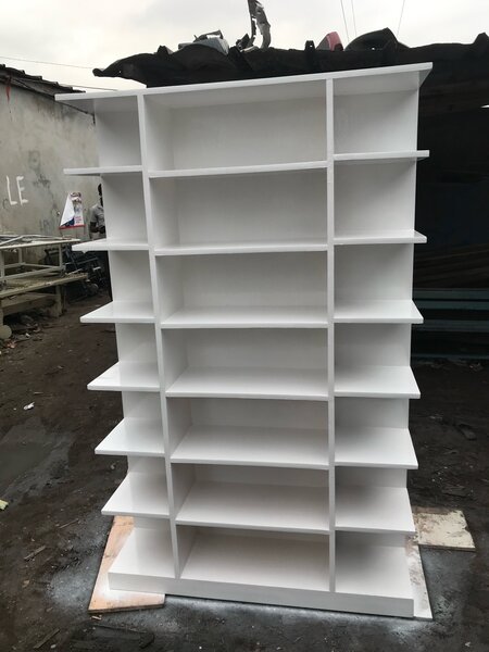 Étagère de chaussures