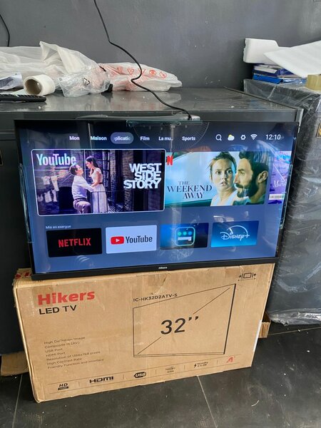 Téléviseur LED Hikers 32 pouces