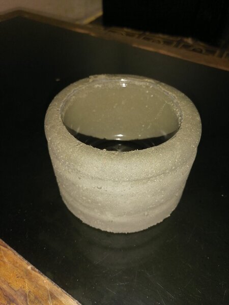 Pot de ciment décoratif