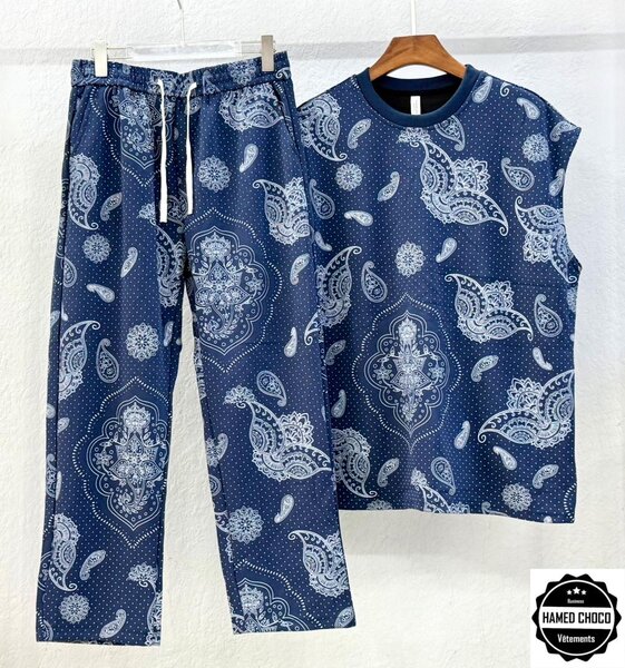 Pyjama bleu à motifs paisley