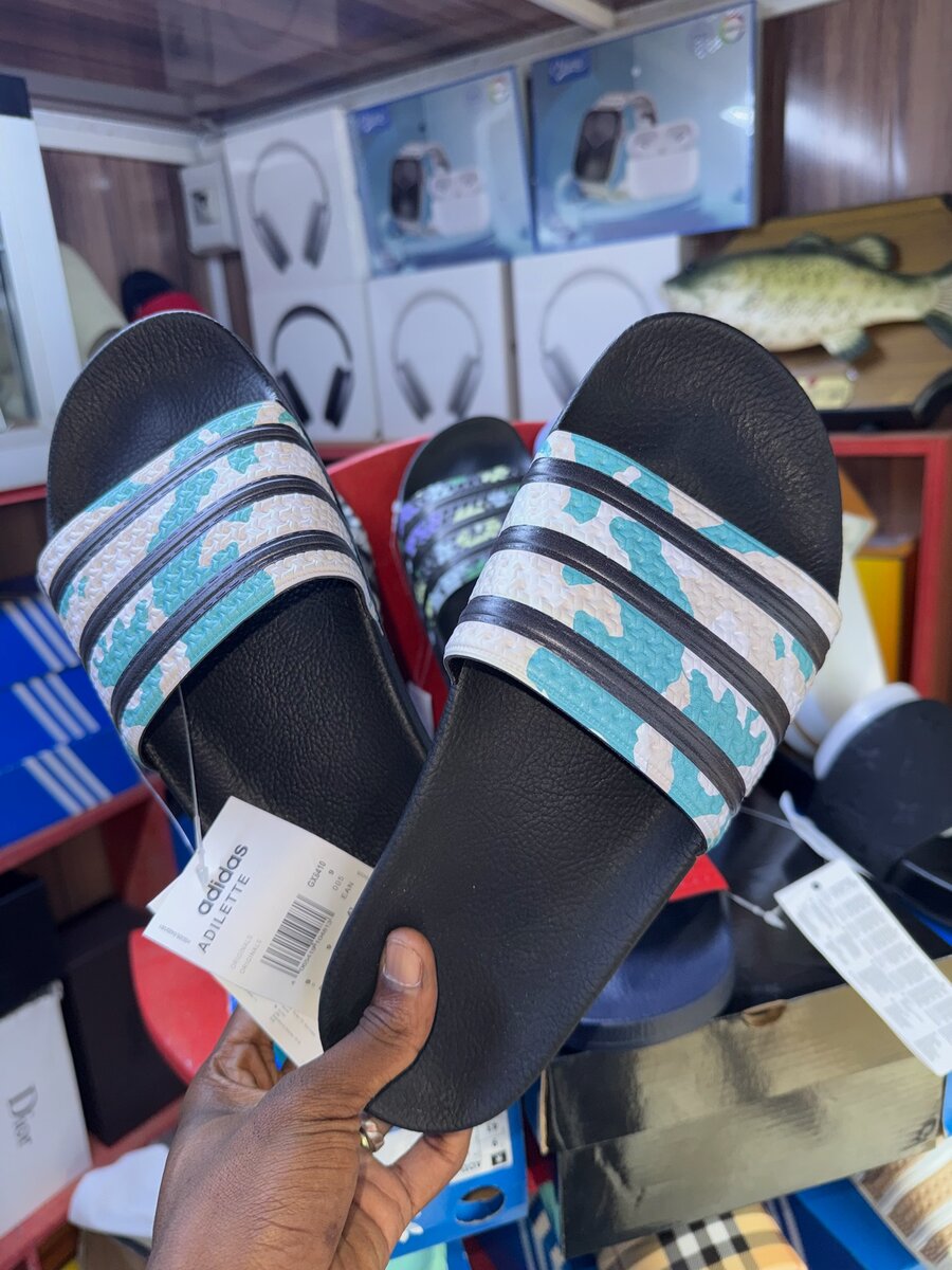 Claquettes unisexes confortables