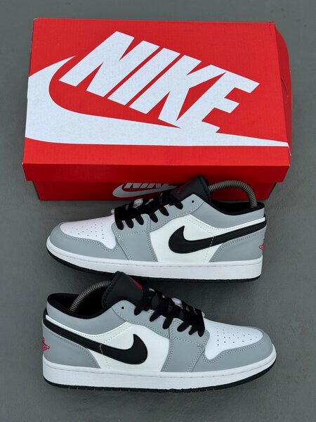 Nike Air Jordan Low Gris