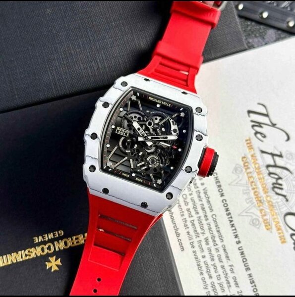 Montre CURREN disponible