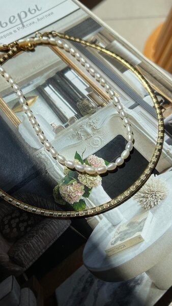 Чокер из натуральных речных жемчугов. Золотистое колье