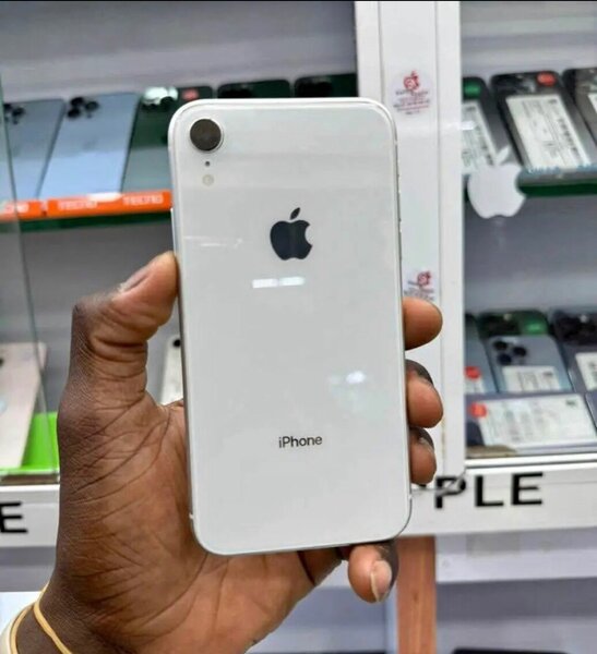 iPhone XR Blanc Débloqué