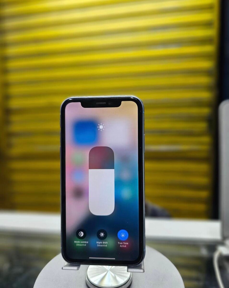 iPhone XR 64Go - Batterie 100%